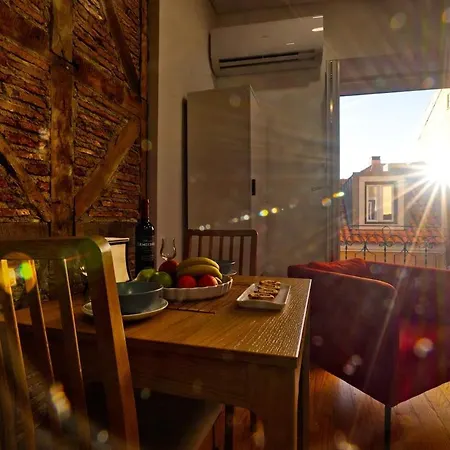 Comfortable Flat In The Center ליסבון